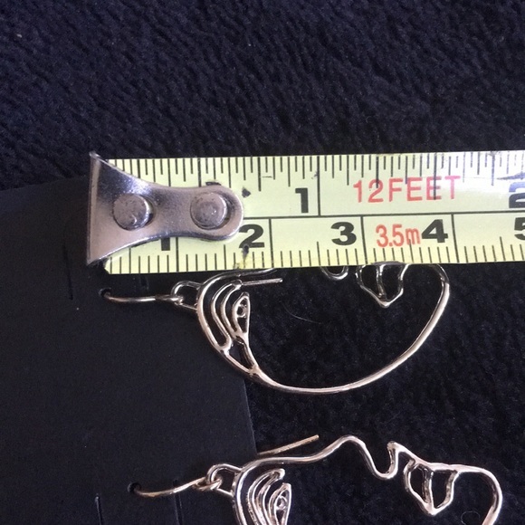 The Limited Half Face Silver Tone Earrings - Picture 4 of 5